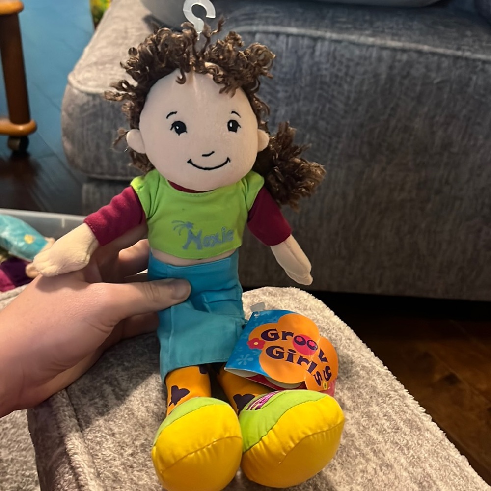 Manhattan Toy GROOVY GIRL Sidra Plush Toy New w/ Tags
